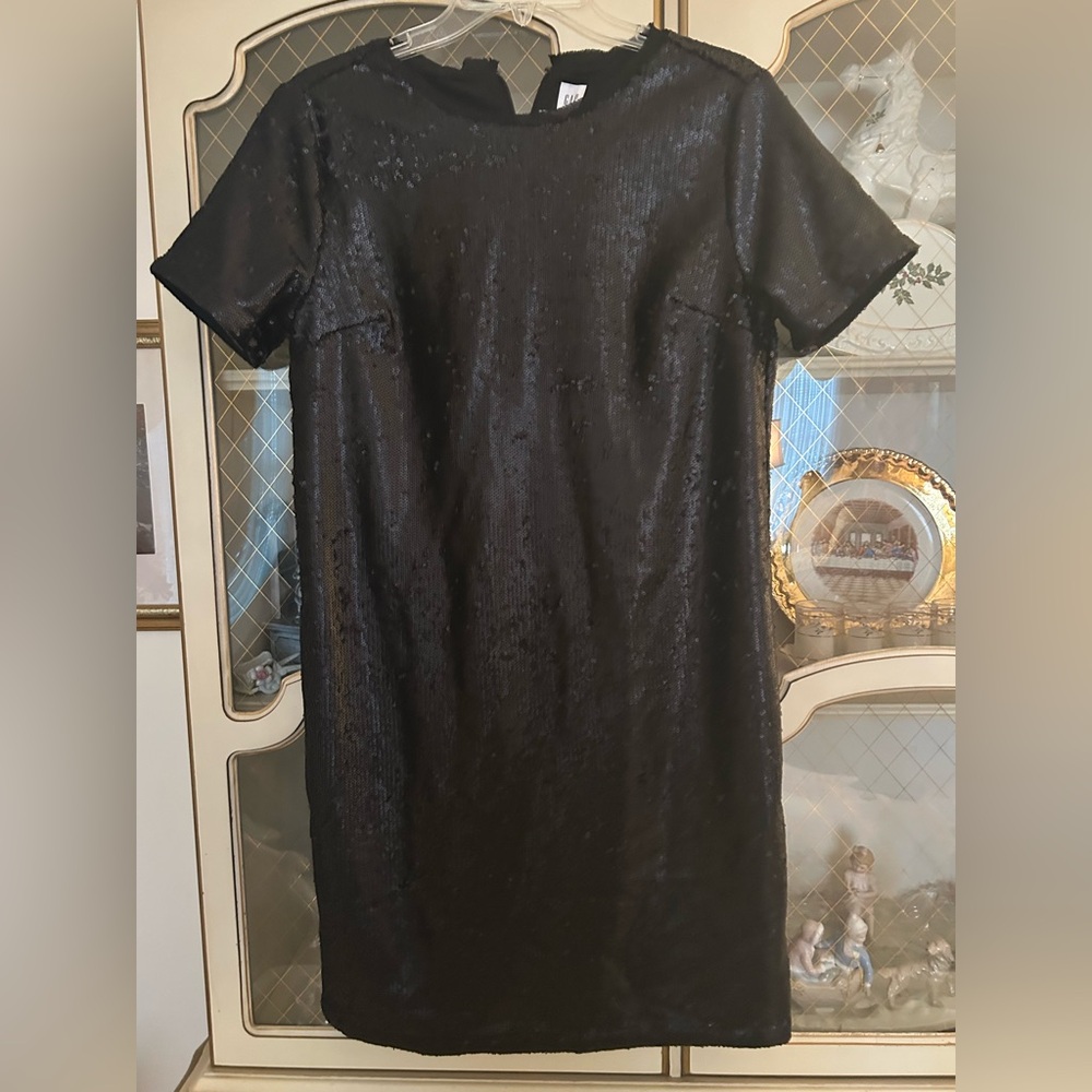 NWT GAP Elegant Black Sequin Dress Sz 4. C:4739